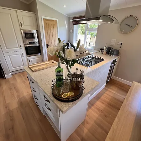 Hotel Hollicarrs - Dragonfly Acomb (North Yorkshire)