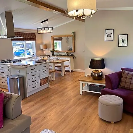 Hollicarrs - Dragonfly 3* Acomb (North Yorkshire)