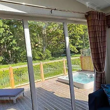 Hotel Hollicarrs - Dragonfly 3*
