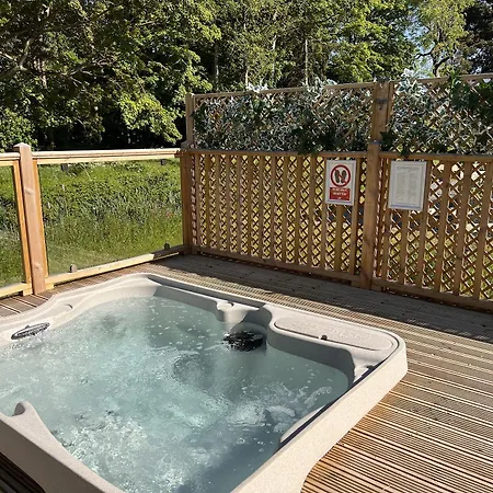 Hollicarrs - Dragonfly 3* Acomb (North Yorkshire)